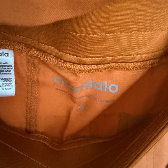 Mandala brand Orange Women's SCRUB SET - Picture 4 of 4